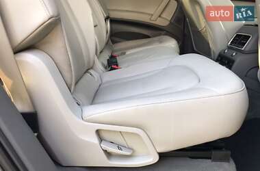 Внедорожник / Кроссовер Audi Q7 2010 в 