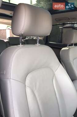 Внедорожник / Кроссовер Audi Q7 2010 в 