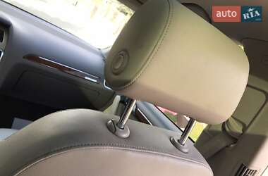 Внедорожник / Кроссовер Audi Q7 2010 в 