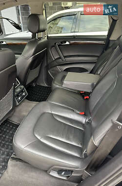 Внедорожник / Кроссовер Audi Q7 2013 в 
