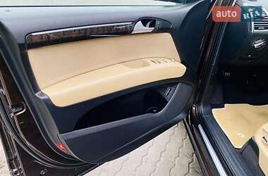Внедорожник / Кроссовер Audi Q7 2012 в 