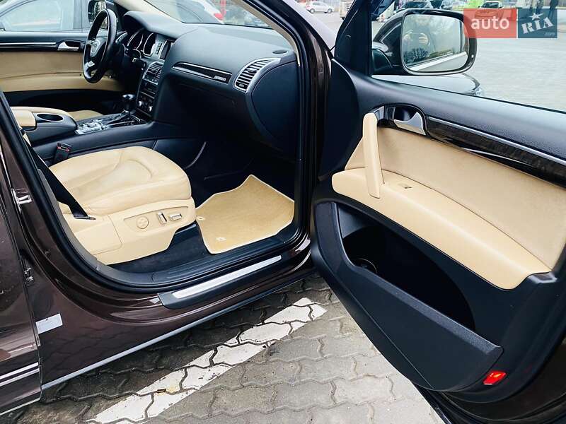 Позашляховик / Кросовер Audi Q7 2012 в Богородчанах