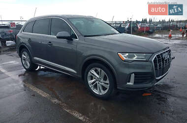 Внедорожник / Кроссовер Audi Q7 2020 в 