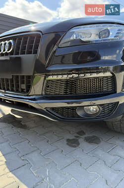Внедорожник / Кроссовер Audi Q7 2012 в 