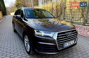 Внедорожник / Кроссовер Audi Q7 2016 в 