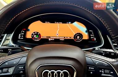 Внедорожник / Кроссовер Audi Q7 2016 в 