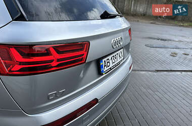 Внедорожник / Кроссовер Audi Q7 2017 в 