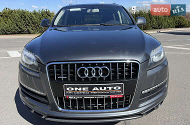 Внедорожник / Кроссовер Audi Q7 2015 в 