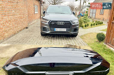 Позашляховик / Кросовер Audi Q7 2019 в 