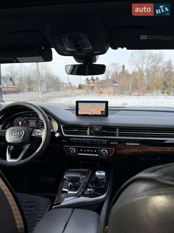 Внедорожник / Кроссовер Audi Q7 2016 в Коломые