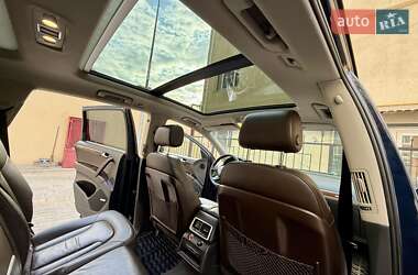 Позашляховик / Кросовер Audi Q7 2012 в 