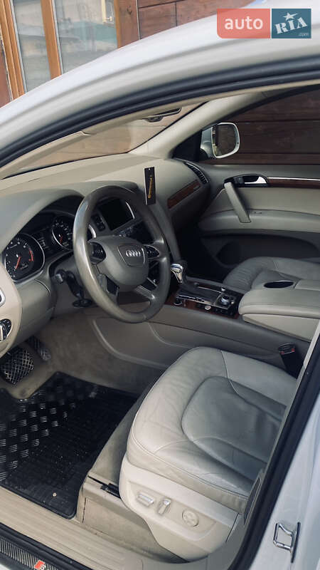 Позашляховик / Кросовер Audi Q7 2014 в Яремчі