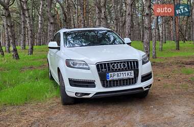 Позашляховик / Кросовер Audi Q7 2013 в 