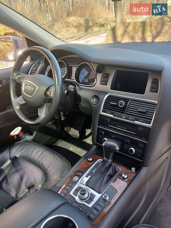 Внедорожник / Кроссовер Audi Q7 2015 в Винниках