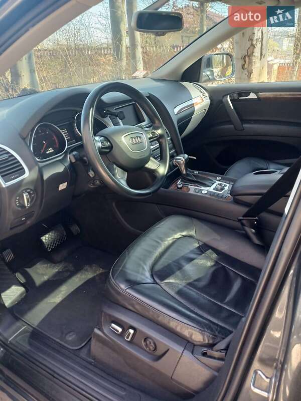Внедорожник / Кроссовер Audi Q7 2015 в Винниках