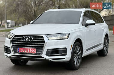 Внедорожник / Кроссовер Audi Q7 2018 в 