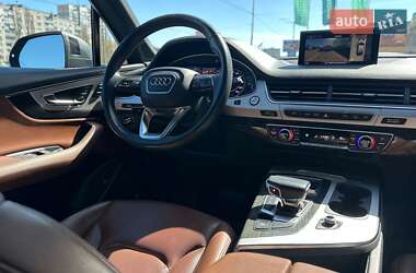 Внедорожник / Кроссовер Audi Q7 2018 в 