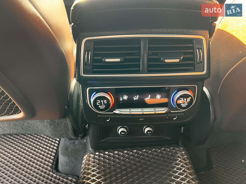 Внедорожник / Кроссовер Audi Q7 2018 в Киеве