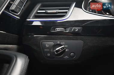Позашляховик / Кросовер Audi Q7 2016 в 