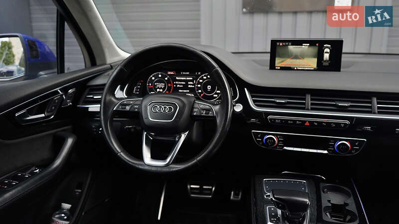 Позашляховик / Кросовер Audi Q7 2016 в Львові