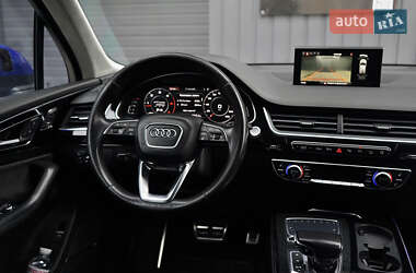 Позашляховик / Кросовер Audi Q7 2016 в 