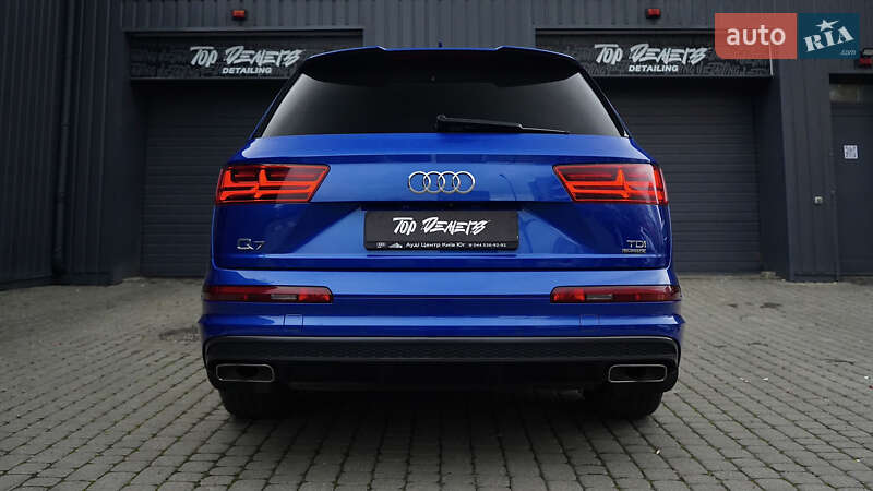 Позашляховик / Кросовер Audi Q7 2016 в Львові