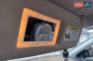 Позашляховик / Кросовер Audi Q7 2013 в 