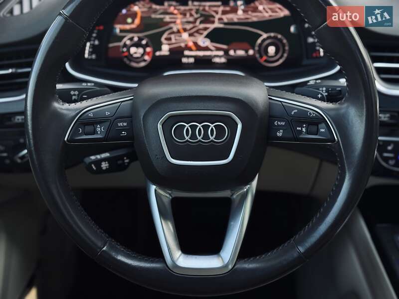 Внедорожник / Кроссовер Audi Q7 2017 в Житомире