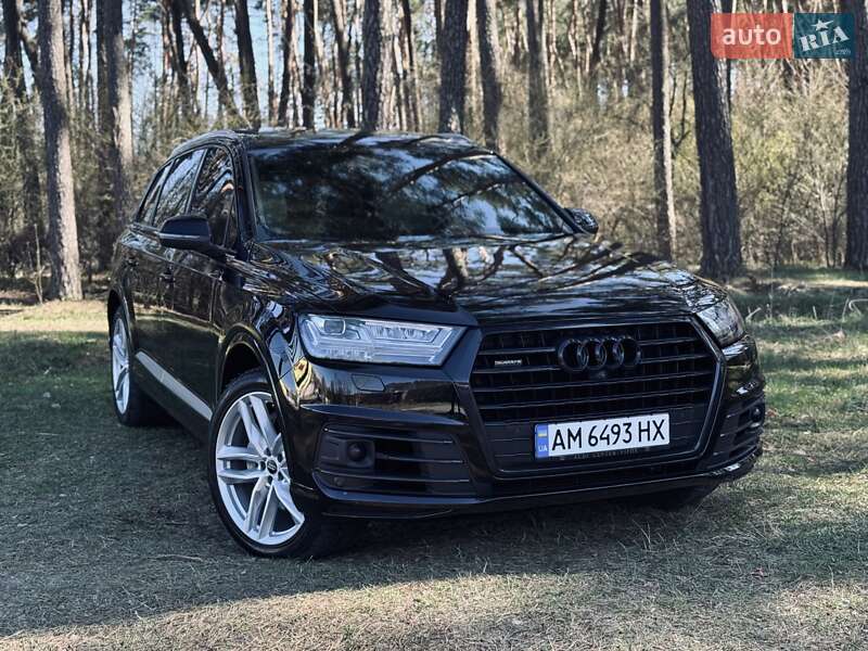 Внедорожник / Кроссовер Audi Q7 2017 в Житомире