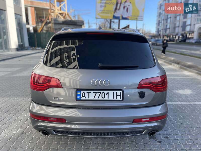 Внедорожник / Кроссовер Audi Q7 2012 в Яремче