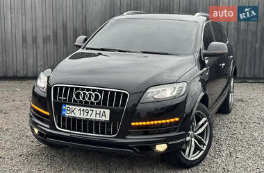 Внедорожник / Кроссовер Audi Q7 2013 в 