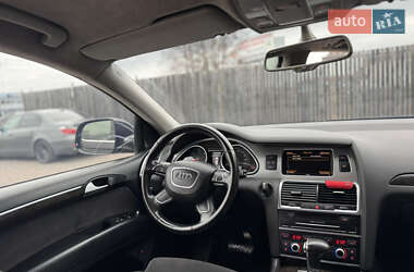 Внедорожник / Кроссовер Audi Q7 2013 в 