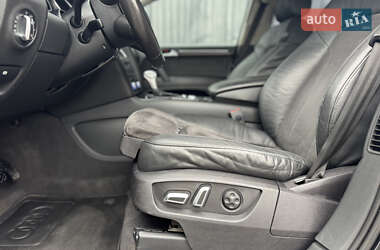 Внедорожник / Кроссовер Audi Q7 2013 в 