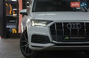 Внедорожник / Кроссовер Audi Q7 2020 в 