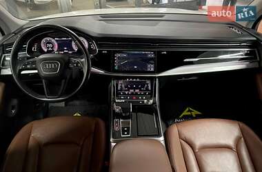 Внедорожник / Кроссовер Audi Q7 2020 в 