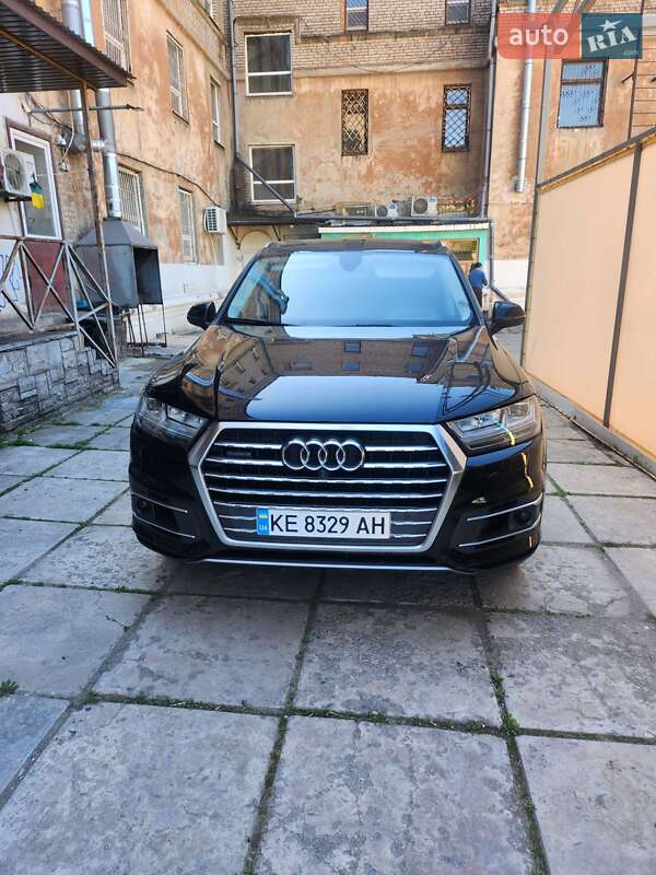 Audi Q7 2016