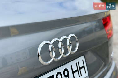 Внедорожник / Кроссовер Audi Q7 2016 в 