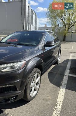 Внедорожник / Кроссовер Audi Q7 2014 в 