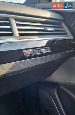 Внедорожник / Кроссовер Audi Q7 2019 в 