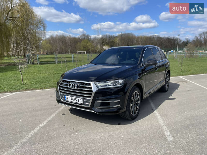 Позашляховик / Кросовер Audi Q7 2016 в Івано-Франківську