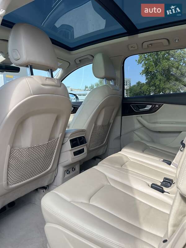 Позашляховик / Кросовер Audi Q7 2018 в Одесі