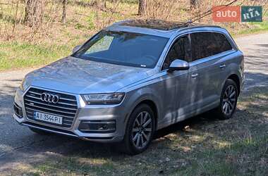 Внедорожник / Кроссовер Audi Q7 2018 в 
