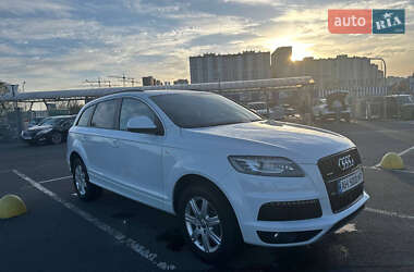 Внедорожник / Кроссовер Audi Q7 2014 в 