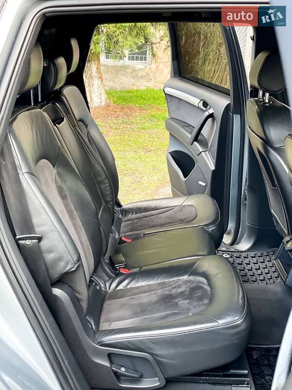 Позашляховик / Кросовер Audi Q7 2007 в Дубні