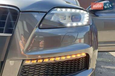 Внедорожник / Кроссовер Audi Q7 2015 в 