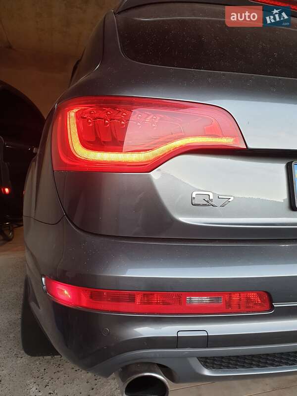 Внедорожник / Кроссовер Audi Q7 2015 в Тернополе