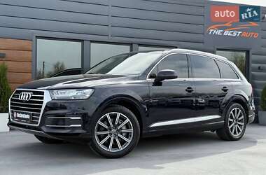 Позашляховик / Кросовер Audi Q7 2017 в 