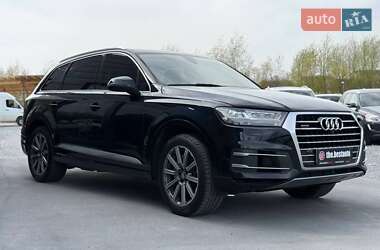 Позашляховик / Кросовер Audi Q7 2017 в 