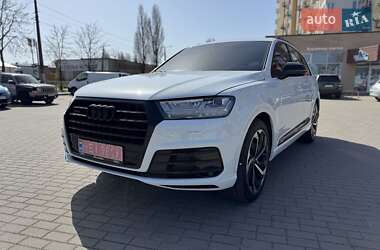 Внедорожник / Кроссовер Audi Q7 2016 в 