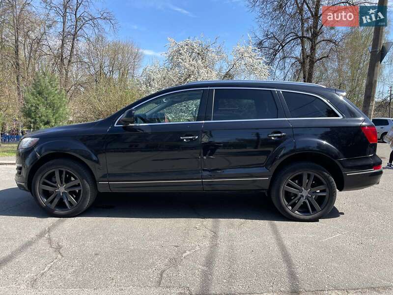 Позашляховик / Кросовер Audi Q7 2013 в Києві